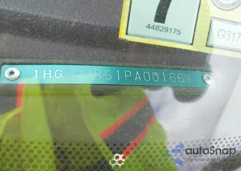 1993 Honda Accord Lx z USA, uszkodzony, nr VIN 1HGCB9851PA001661